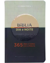 Bíblia Dia e Noite - 365 Dias e Noites com a Palavra - NAA - Capa Dura - Azul. 9788531117473